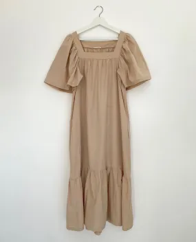 Lesley Organic Cotton Dress In Sand in S