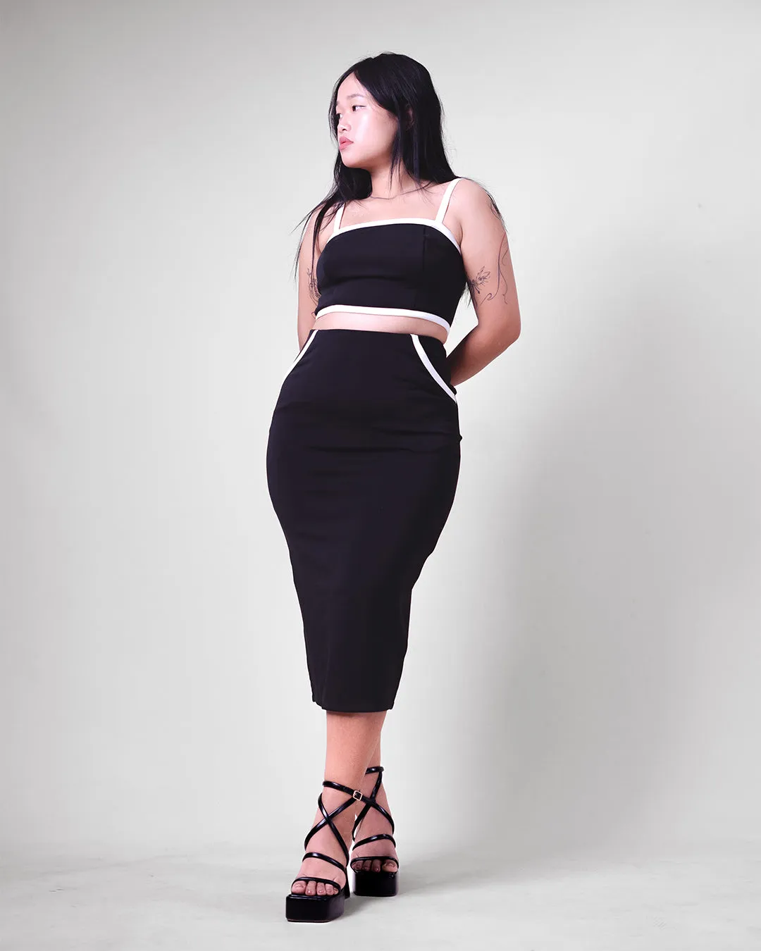 Quiet Luxury Aesthetic Crop Top With Midi Skirt In Black